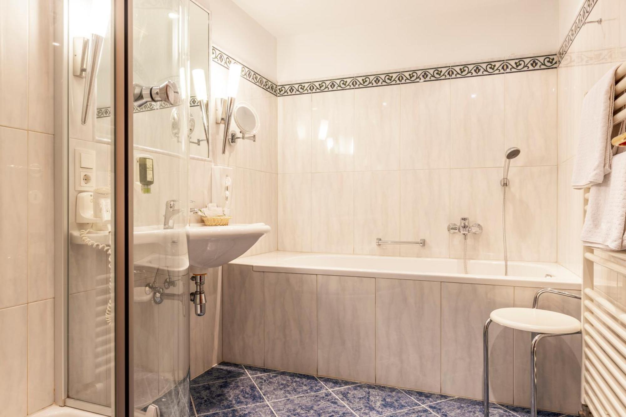 Hotel Weisser Hirsch Saint Wolfgang Extérieur photo