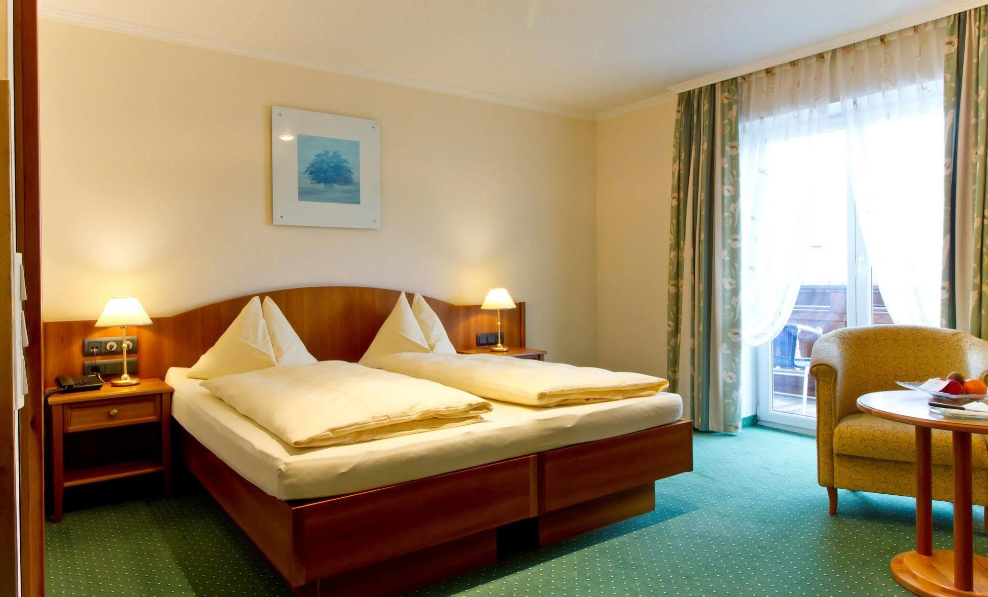Hotel Weisser Hirsch Saint Wolfgang Extérieur photo