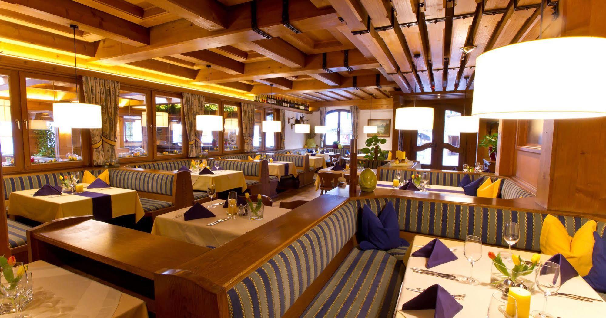 Hotel Weisser Hirsch Saint Wolfgang Extérieur photo